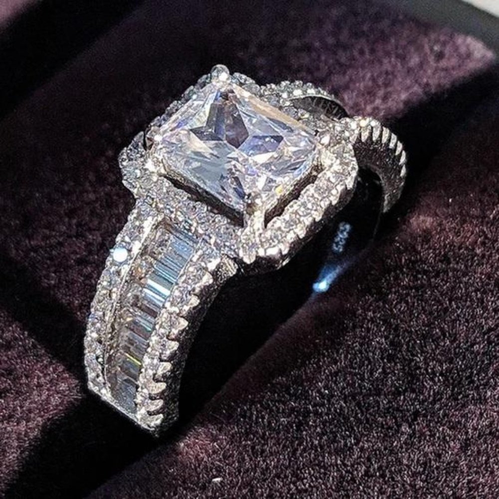 DIAMOND 925 STERLING SILVER ENGAGEMENT RING, CUTE RING, SHINY RING.
